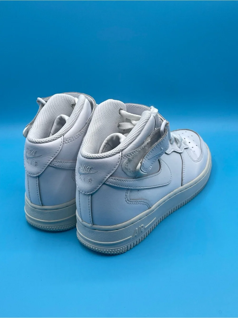 Nike Air Force 1 White High Top